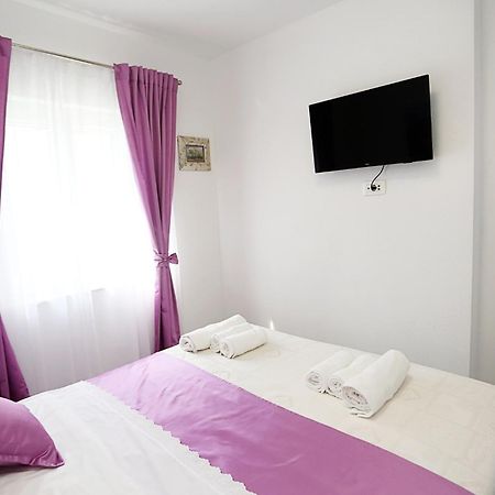 Apartments Romarin Supetar Zewnętrze zdjęcie