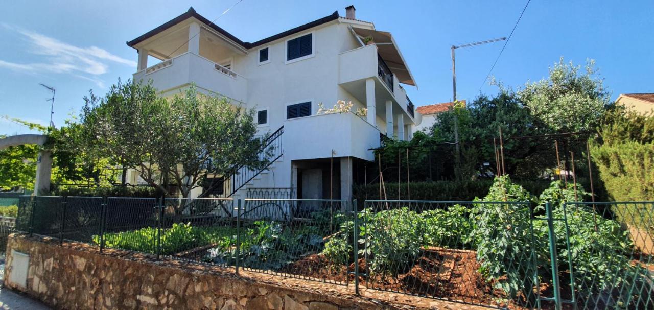 Apartments Romarin Supetar Zewnętrze zdjęcie
