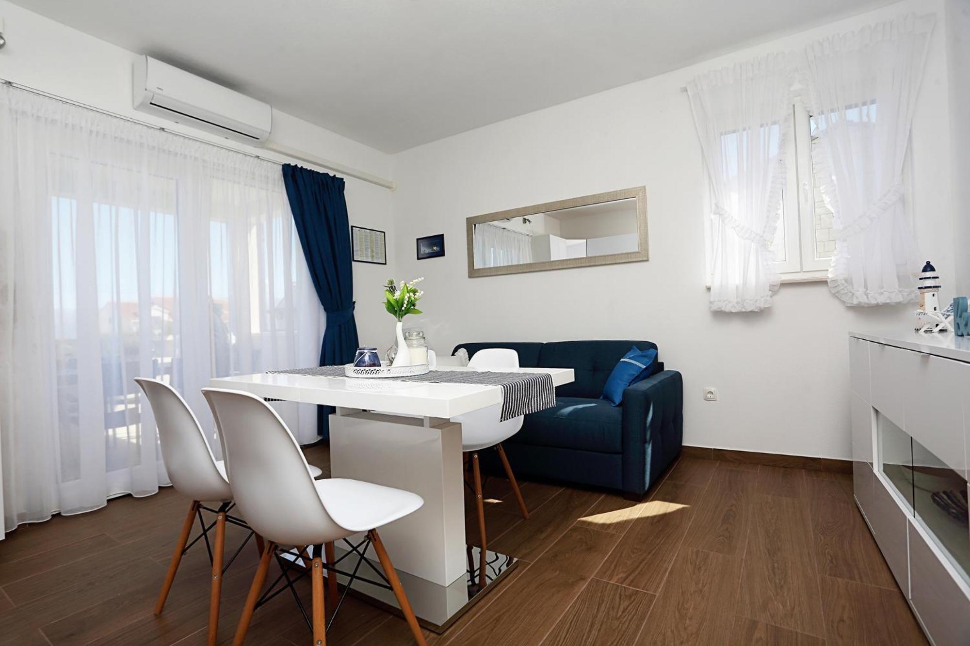 Apartments Romarin Supetar Zewnętrze zdjęcie