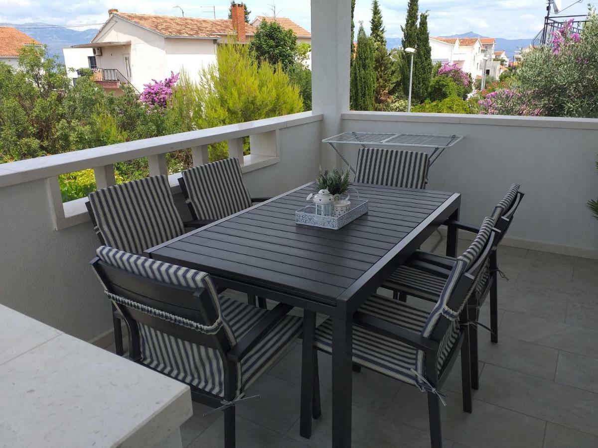 Apartments Romarin Supetar Zewnętrze zdjęcie